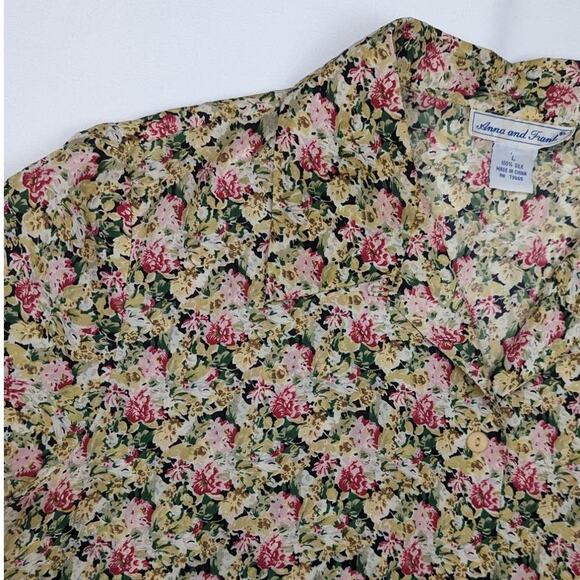 Vintage Floral Silk Short Sleeve Button-Up - Picture 5 of 5